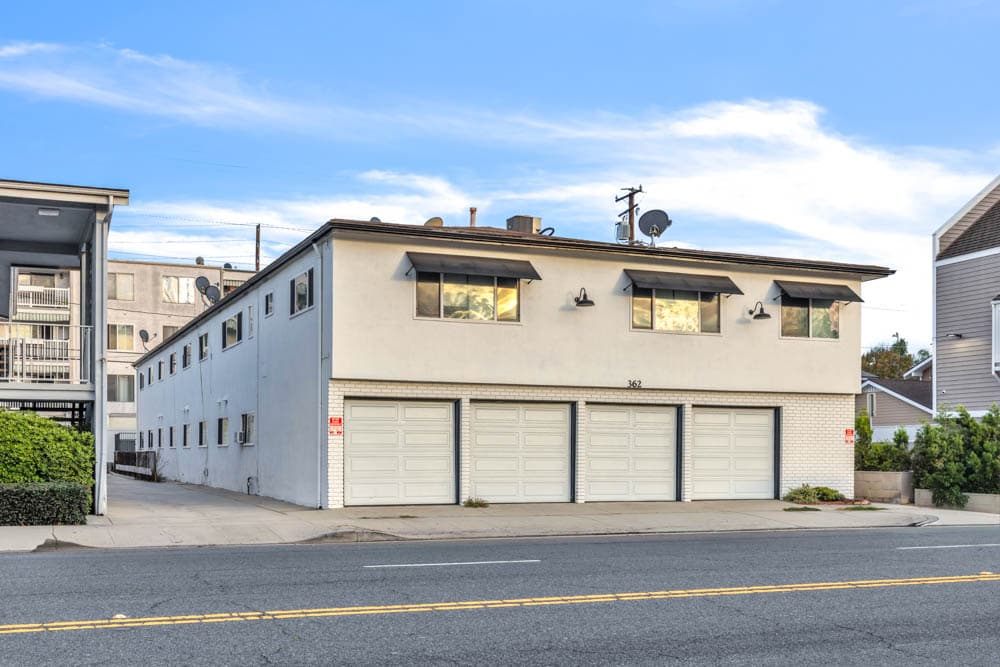 362 Redondo Ave Apartments - Image 1